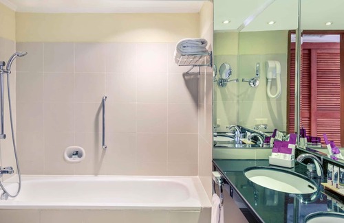 Mangga Besar Hotel | Mercure Jakarta Kota