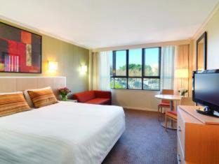 Newcastle West Hotel | Mercure Newcastle