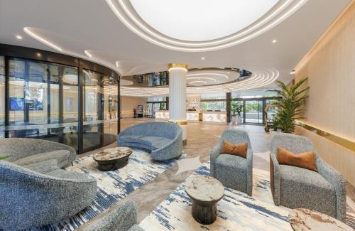 Broadbeach Hotel | Meriton Suites Broadbeach