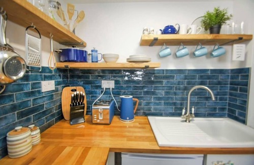 Hove Apartment | Mermaid Cottage | by Brighton Holiday Lets