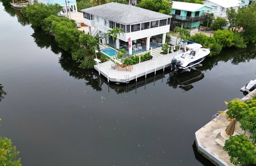 Breezeswept Beach Estates House | Mermaid House! Pool, Dockage, Outdoor Bar!