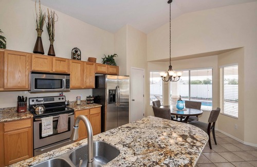 East Mesa House | Mesa Arizona 4-bedroom Home With Heated Pool And Spa