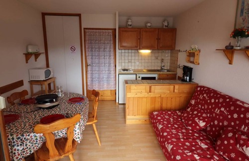 Metabief Apartment | METABIEF - QUARTIER BEAUSOLEIL - Building Les chardons - Apartment 6 people