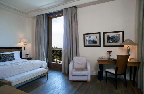 Sarria-Sant Gervasi Hotel | METT Barcelona GL - A Leading Hotel of the World
