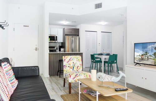 Midtown Apartment | Miami Apt Close to Downtown