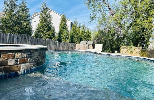 Dilworth House | Miami Escape w/Pool & Hot Tub