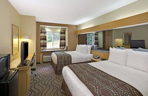 University Place Hotel | Microtel Inn by Wyndham Charlotte/University Place
