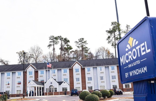 Southeast Raleigh Hotel | Microtel Inn & Suites by Wyndham Raleigh