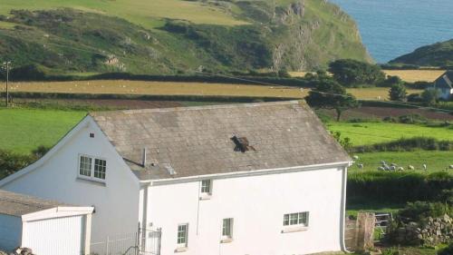 Crynant House | Middleton Hall Cottage