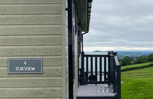 Shepton Mallet Resort | Midsomer Lodges