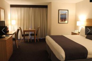 Prudential - St. Botolph Hotel | Midtown Hotel