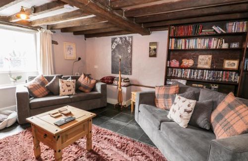 Maentwrog House | Mill Cottage