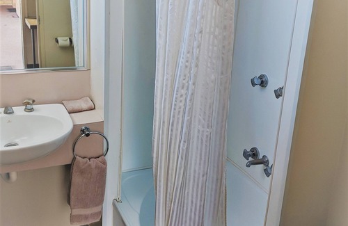 West Mackay Hotel | Miners Lodge Motor Inn