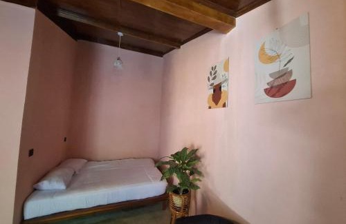 Java Bed & Breakfast | Mini Smole Cabin