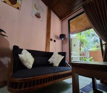 Java Bed & Breakfast | Mini Smole Cabin