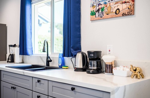 Riverview West House | Mins to Disney! Luxury 4BD Insta Wall & Game Room