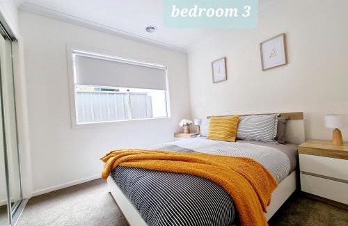 Berwick House | Minta Estate Berwick 4 bedroom house, no sharing