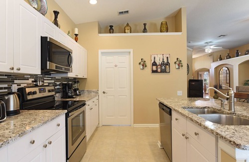 Windsor Palms House | Minutes to Disney*5-Star*Man-Gated*No Rear Neighbors*Windsor Palms