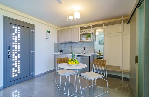 Nikita House | Miroes Suites