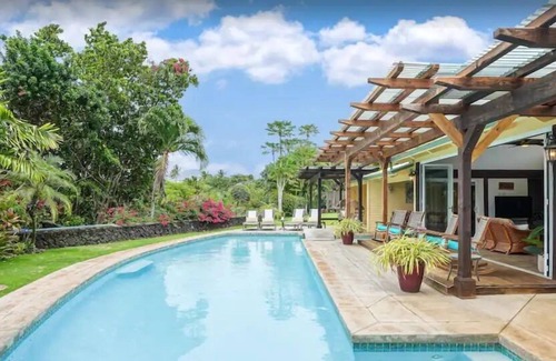 Kaneohe House | Moana Hale - Pool, Close to beach