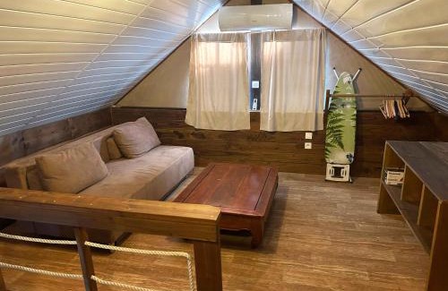 Punaauia House | Moana Waterfront Bungalow