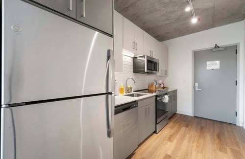 River North Hotel | Modern 4BR City Retreat with Stunning Views