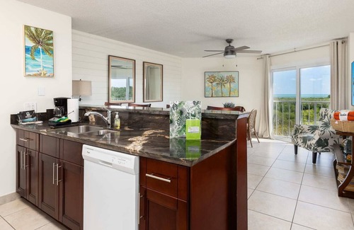 Tavernier Condo | Modern and Coastal Ocean Pointe 2307