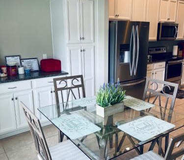 Palm Coast House | Modern and spacious home away from home