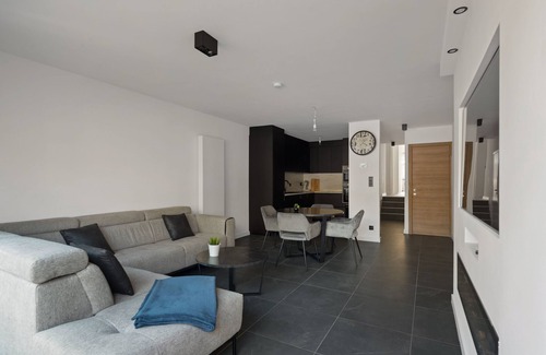Willebroek Apartment | Modern apartment with garage box and free wifi