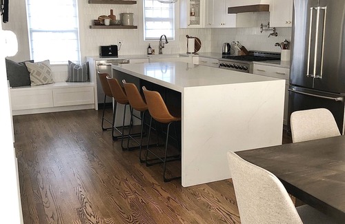 Lincoln Park House | Modern Colonial House