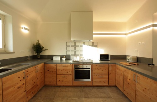 Cecina House | Modern, comfortable Tuscan villa with private pool 10 minutes from the beach,