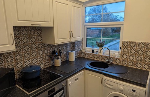 City Centre House | Modern Ground Floor Apartment, located in the Heart of Stratford Upon Avon