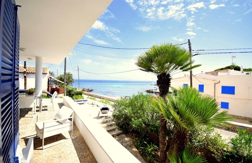 Pedruscada Villa | Modern high quality beach villa Na Pilena with sea views in a very quiet area