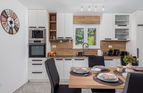 Pinezici House | Modern Holiday House Jadranka With Pool, Pinezići, Croatia