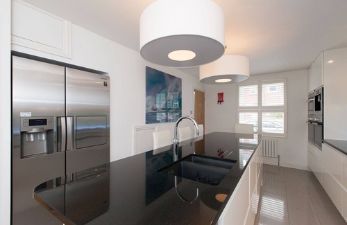 Treator House | Modern house - 5 minute stroll to Padstow Harbour