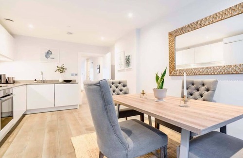 Holborn and Covent Garden Apartment | Modern & Luxurious Duplex Apartment in Bloomsbury