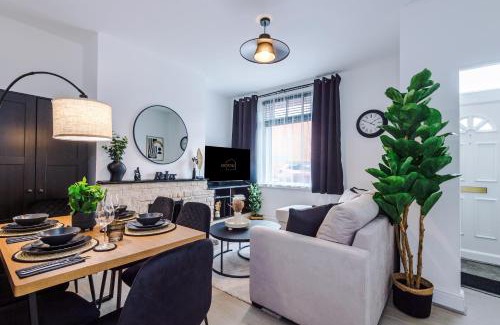 Barnsley House | Modern Premium 3 Bed Hidden Gem - Central Location