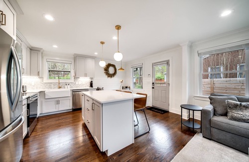 Nashville House | Modern Retreat in Central Nashville Location