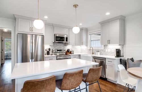 Nashville House | Modern Retreat in Central Nashville Location