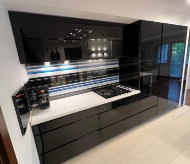 Zaspa Apartment | Modern Space & Garden