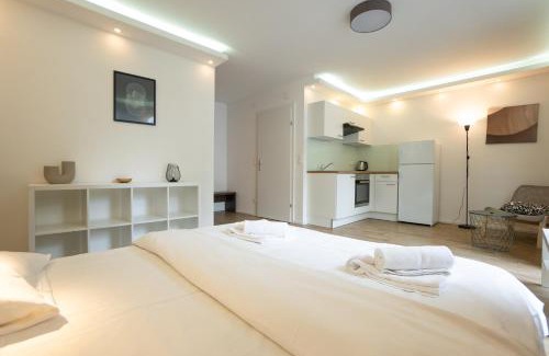 Brigittenau Apartment | Modern Studio with Queen-Size Bed, Self Check-in