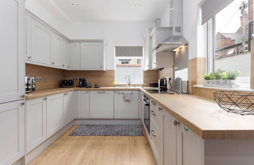 Liverpool House | Modern & Stylish Home at the corner of Penny Lane