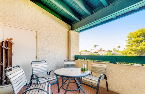 Inner Circle Condo | Modern Suite W/Free Wifi, Pool, and a Private Patio
