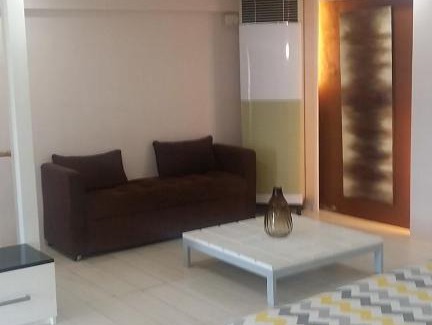 Santa Cruz Apartment | Modern Unit Loft Style Condominium