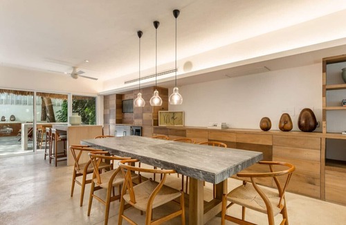 Downtown Cancun Villa | Modern Villa w/Pool & Rooftop · Near Beach
