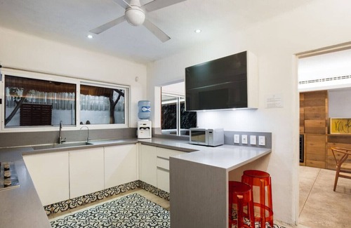 Downtown Cancun Villa | Modern Villa w/Pool & Rooftop · Near Beach