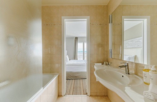 Montreux City Centre Hotel | Mona Montreux