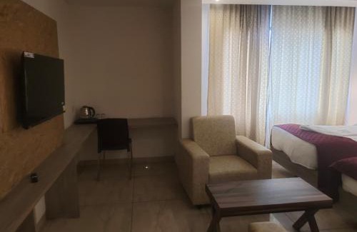 Khattalwada Hotel | Monarch Express, Sri City