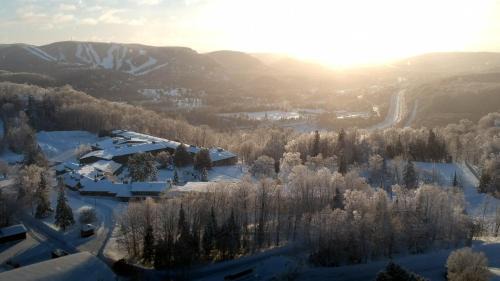 Sainte-Adele Hotel | Mont Gabriel, Sainte-Adèle, a Tribute Portfolio Resort
