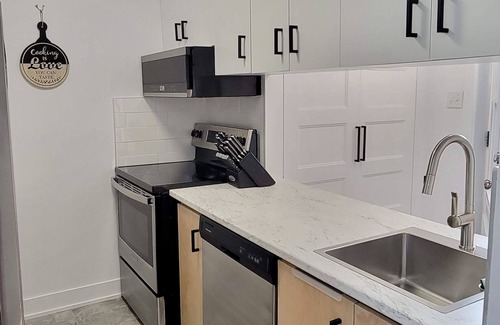 Beaupre Apartment | MONTSKI | Luxurious 〽️ condo